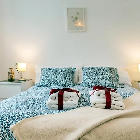 -malagasunapts- Premium Centre Freeparking Apartment *